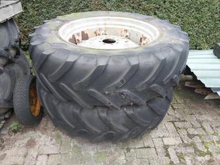 Massey Ferguson Wielen 16.9 R38 in vendita