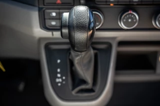 Volkswagen Crafter 2019 - 2.0 TDI L3H3 | Automaat | 177 PK | Highline | LED | Camera | Carplay | PDC | Trekhaak afbeelding 23