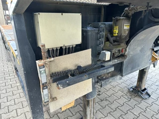 Broshuis N/A 2015 - 3ABSD Lowloader 3-axle / GVW: 53.000kg / Neck: 23.000kg / hydraulic steering + ramps + loading table / 4.60m extendable / winch / liftaxle immagine 45