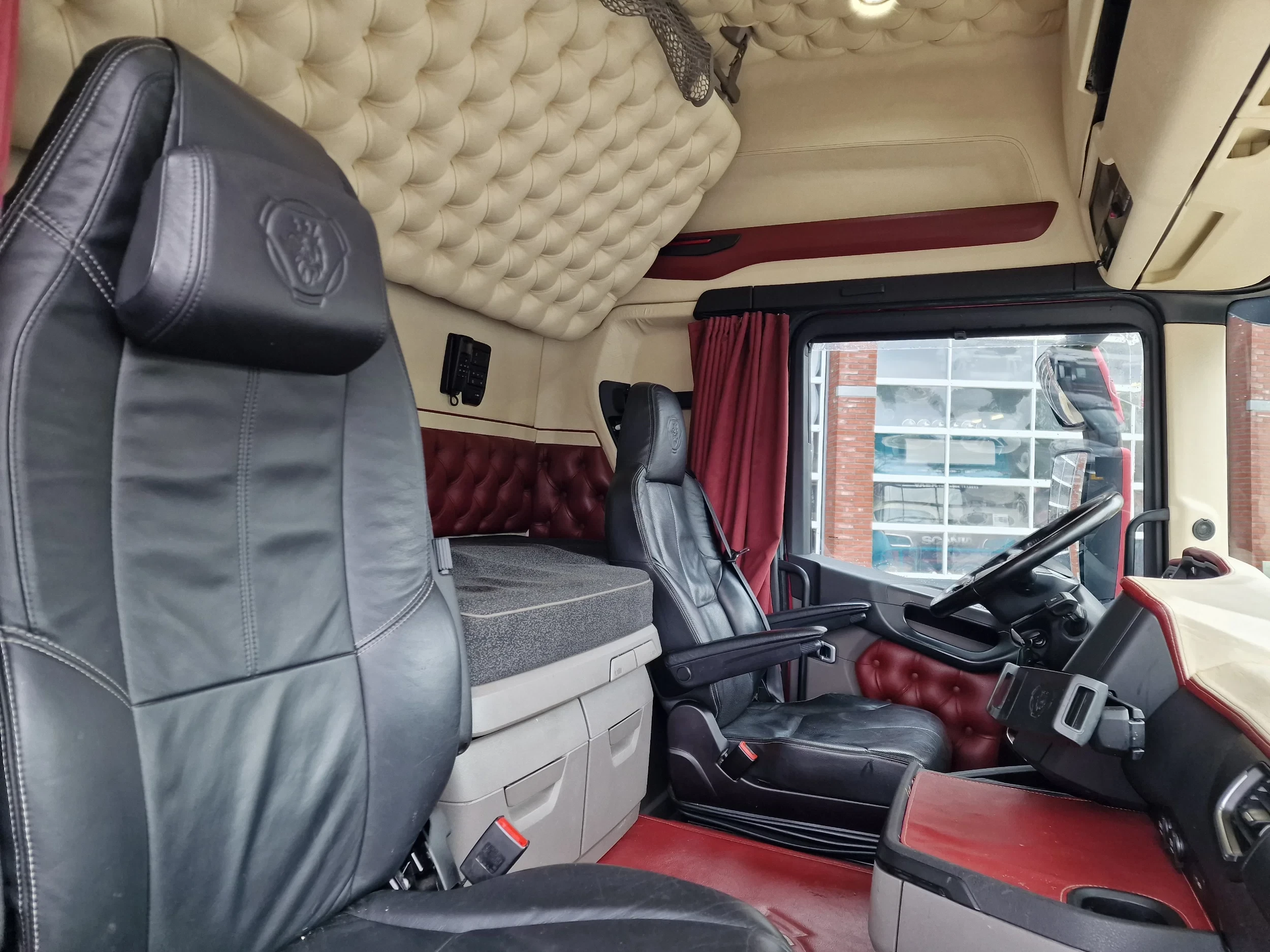 Scania R 2022 - R540 NGS Highline 6x2 - Custom interior - Retarder - Full air - 3.15 WB obrázek 24