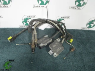 Mercedes-Benz - A 001 153 61 28 // A 001 153 64 28 NOX SENSORS MODEL 2021 na prodej