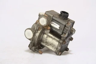 Mercedes-Benz - Brake System EBS relaisventiel Mercedes afbeelding 1 miniatuur