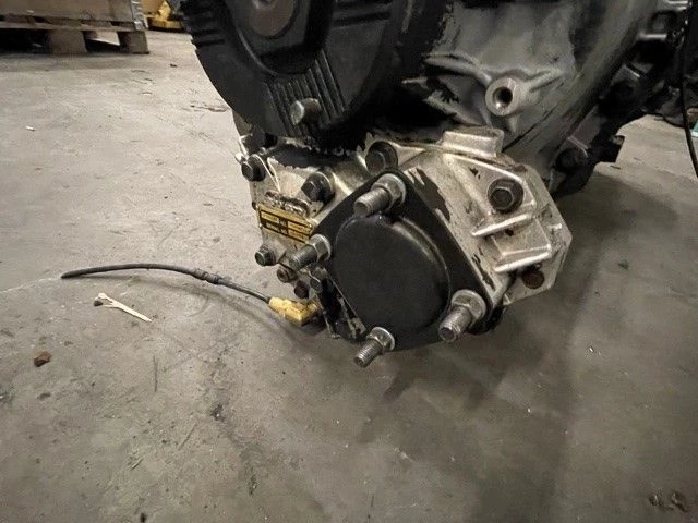 Volvo 1998 - 3190198 R1900 FH12 (1669401 PTO PTR-DM ALSO SOLD SEPARATELY) image 6