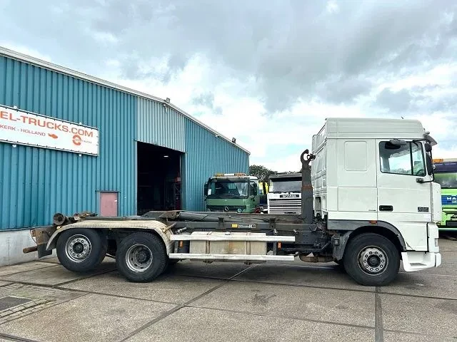 DAF 95.480 2000 - XF SPACECAB 6x2 WITH HOOK-ARM SYSTEM (EURO 3 / ZF16 MANUAL GEARBOX / ZF-INTARDER / STEEL-/AIR SUSPENSION / AIRCONDITIONING) image 4