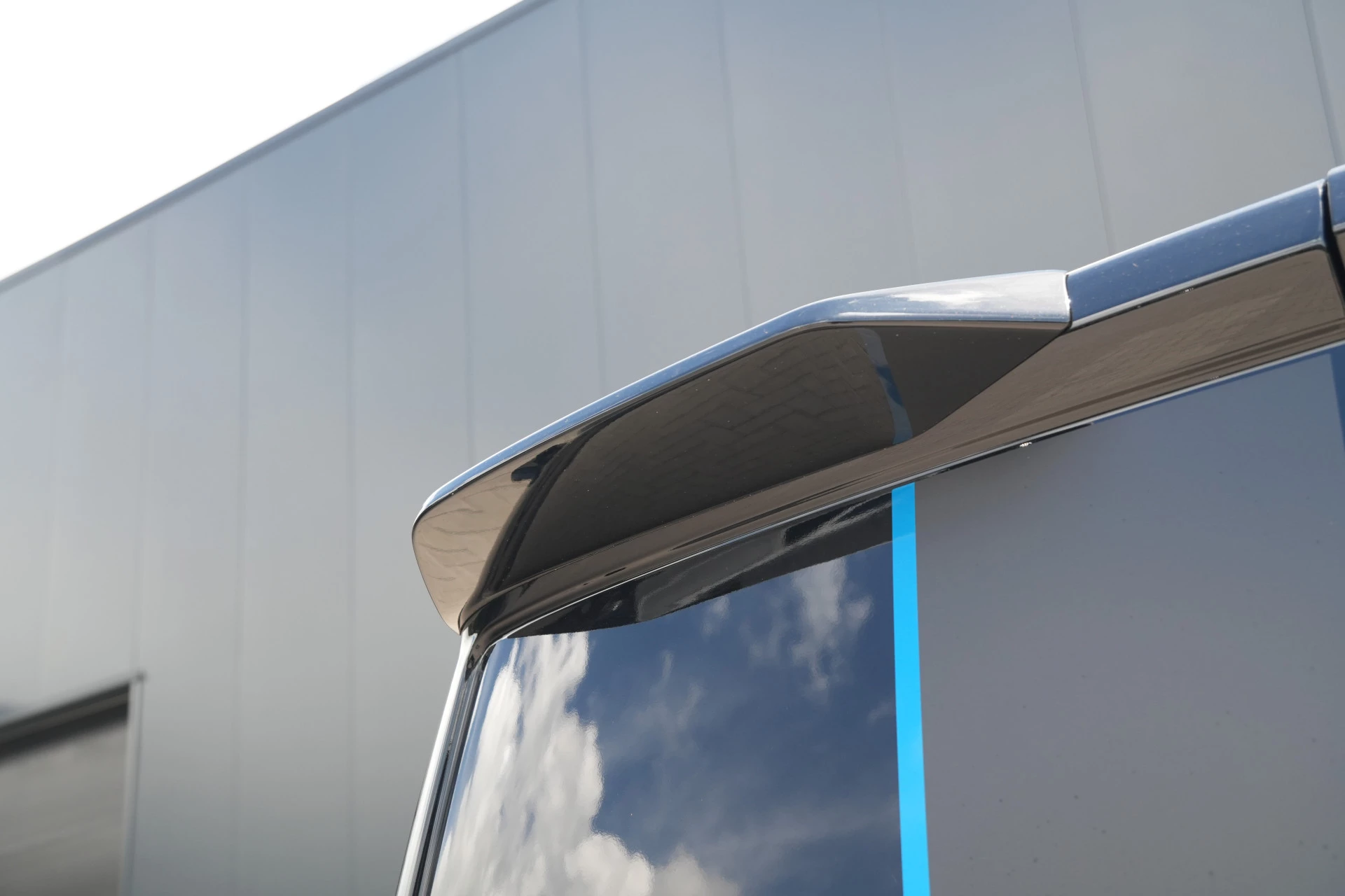 Ford E-Transit Custom 2026 - 340 L2H1 Sport 71 kWh 218pk - ACC - B&O - Navi - Stoel/Stuurverwarming - 360 Camera - Blindspot - Rijklaar afbeelding 18