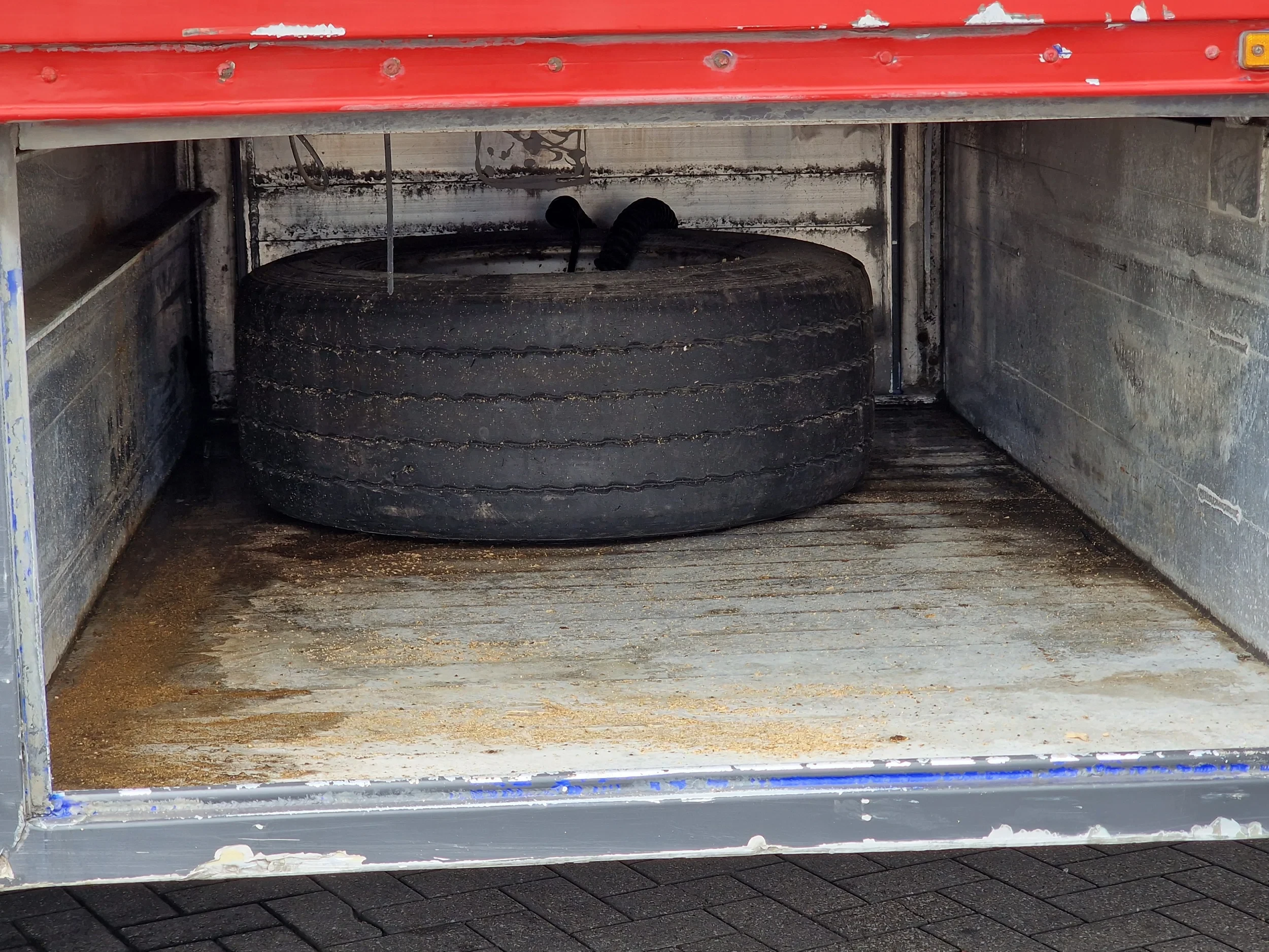 Finkl 2006 - 3 deck - lift- water - vans - steering axle afbeelding 39