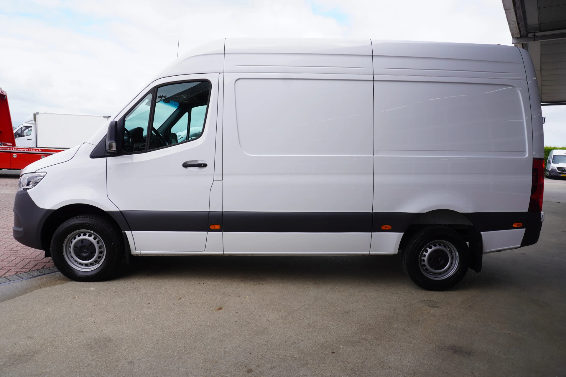 Mercedes-Benz Sprinter 2024 - 319 CDI 191PK L2H2 RWD Pro Automaat obrázek 8