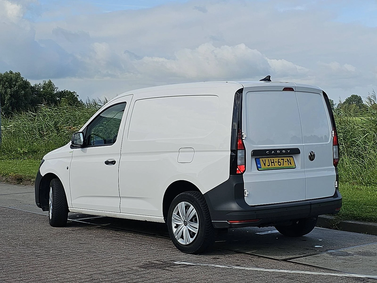 Volkswagen Caddy 2021 - 2.0 изображение 6