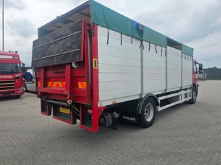 Volvo FM 2007 - 300 4x2 - Livestock 1 deck - Euro 4 - I shift image 3