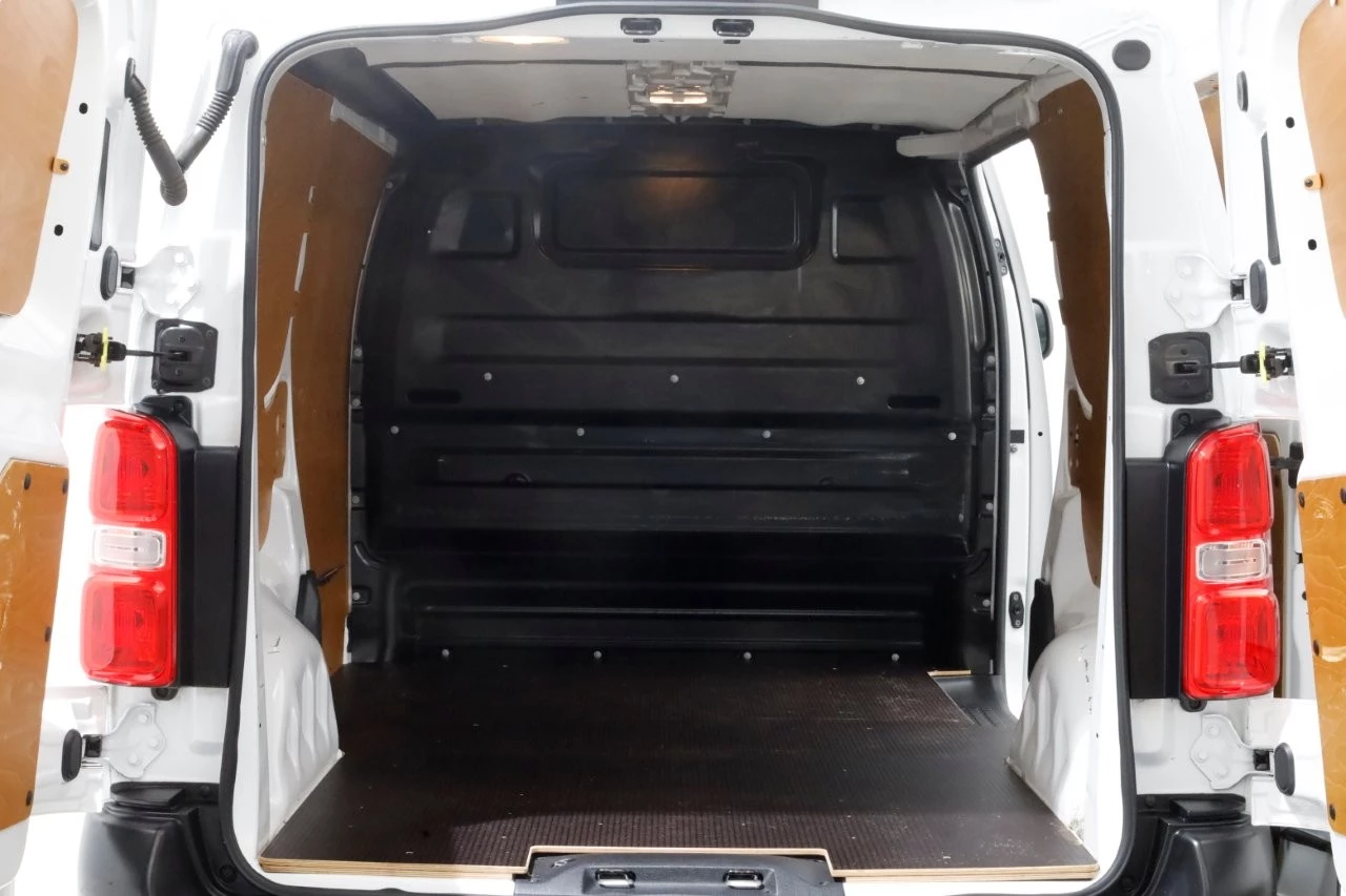 Opel Vivaro 2020 - 1.5 CDTI 102pk L2H1 Edition Airco/Cruise Control 04-2020 image 5