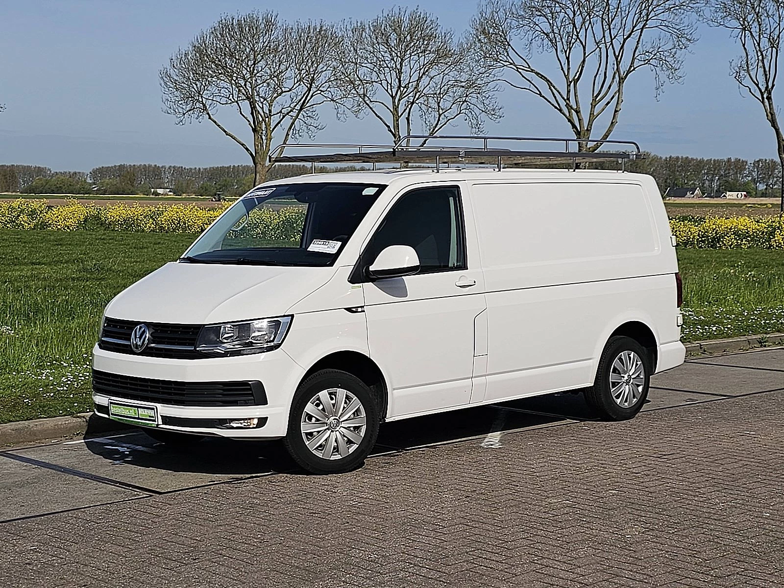 Volkswagen Transporter 2017 - 2.0 TDI imagen 2