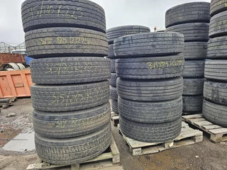 Several 315/80 R 22.5 2000 - N/A bild 2