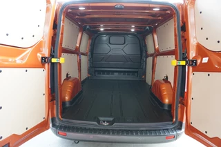 Ford Transit Custom 2023 - 300L 2.0 TDCI 130PK L2H1 Limited Active Edition DEMO image 13