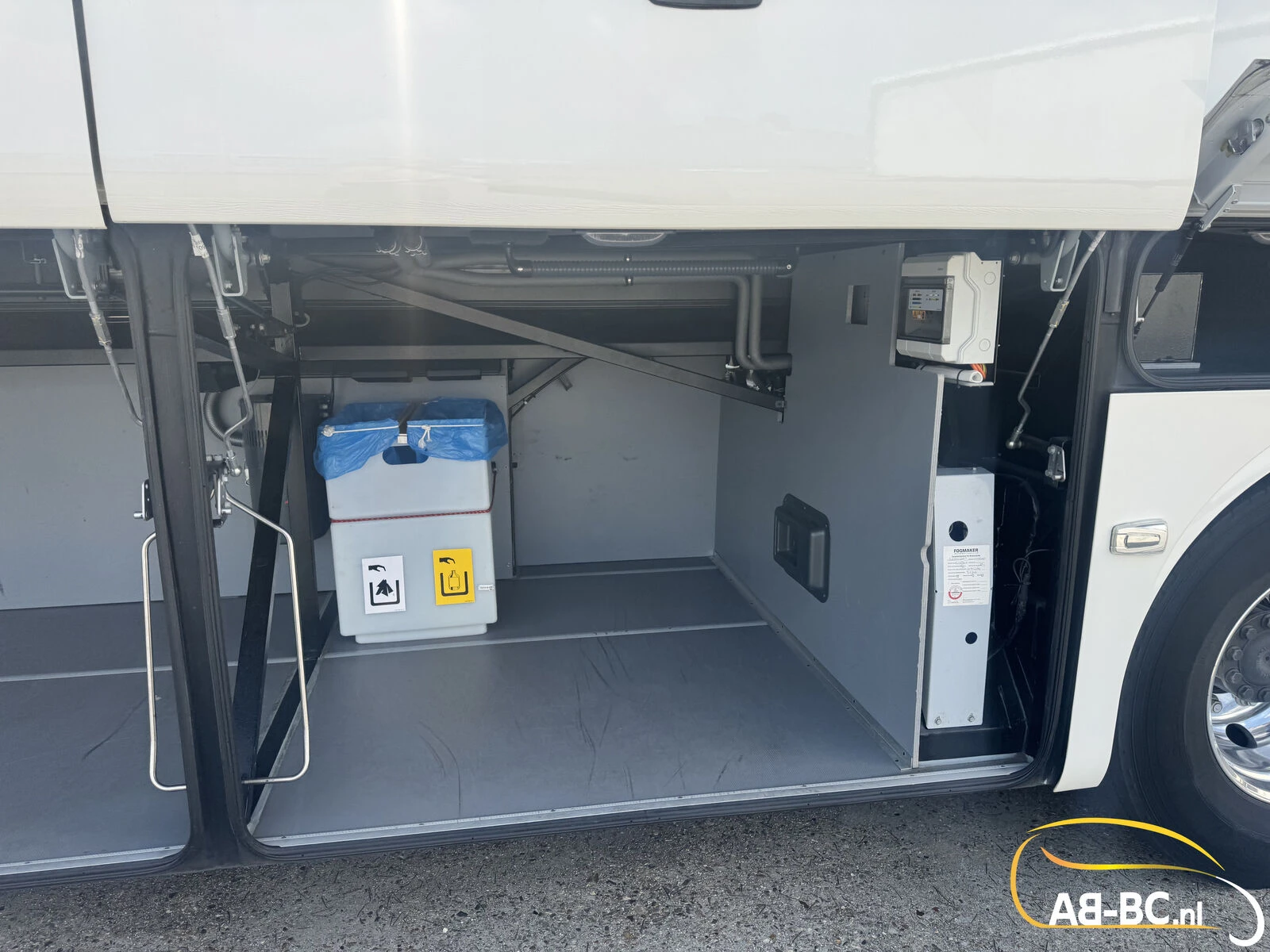 Mercedes-Benz Tourismo RHD 2023 afbeelding 28