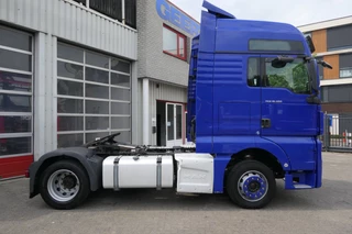 MAN TGX 2018 - 18.500 XXL | Mega/Lowdeck | Lifting Fifth Wheel | 749782Km | 2018 | Retarder | 2 Tanks | Full Air | Stand Klima | Roof Airco | 2 Sleeping beds | Seat Heating/Cooling | German Truck bild 6