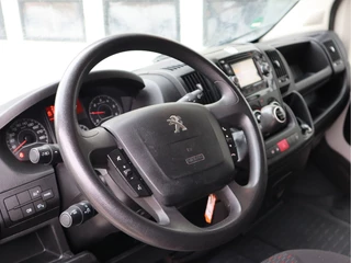 Peugeot Boxer 2015 - 335 2.2 HDI 131pk Paardenwagen - Cruise - Trekhaak - Airco obrazek 15