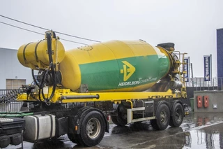 DE BUF N/A 2011 - BETON MIXER/MALAXEUR/MISCHER-12M3 image 1