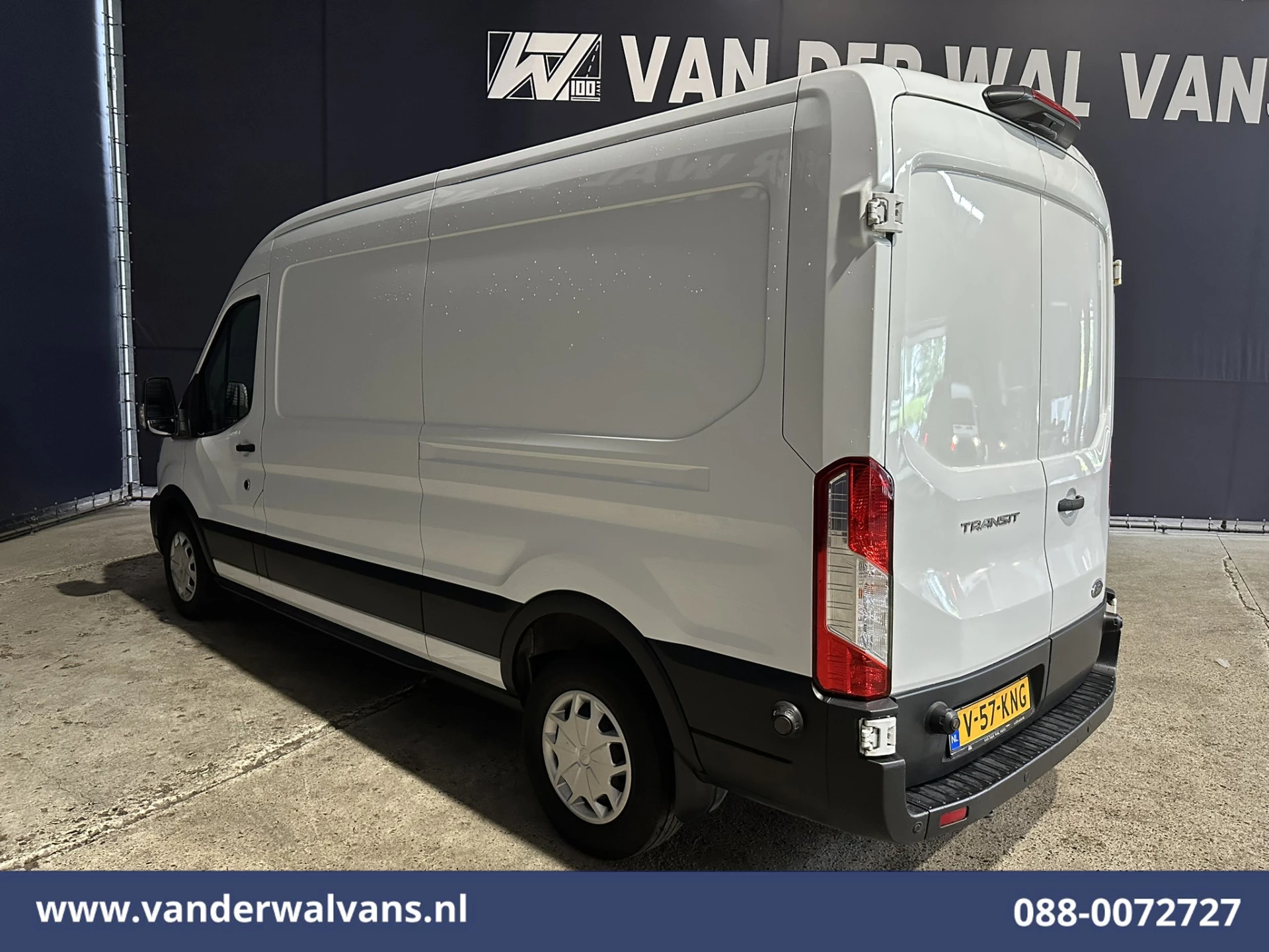Ford Transit 2021 - 2.0 TDCI 130pk L3H2 Euro6 Airco | Camera | Navigatie | Apple Carplay | Cruisecontrol | Stoelverwarming obrázek 13