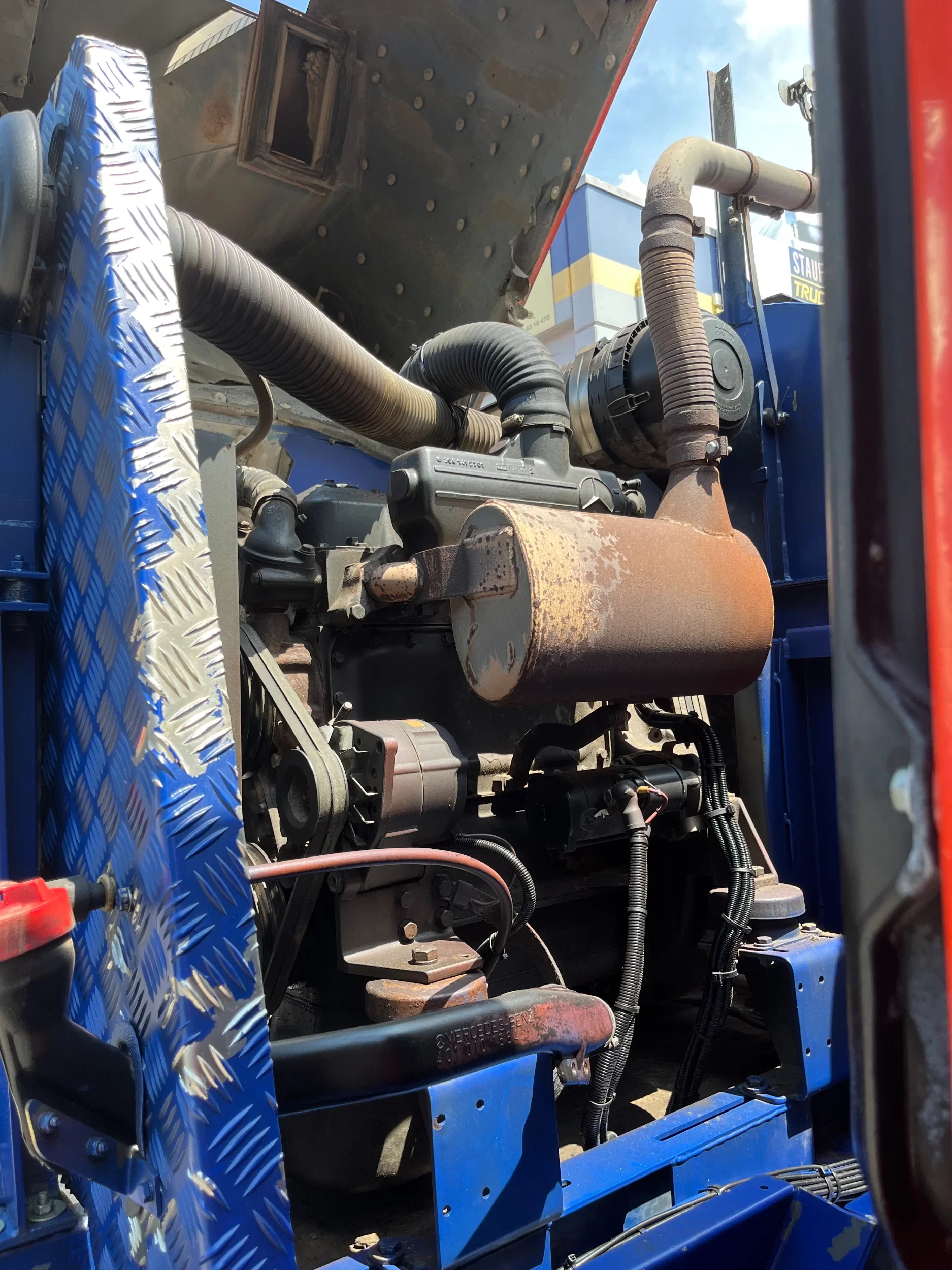 Mercedes-Benz 1317 2000 - KO, Kehrmaschine, Straßenreiniger, selbstf. Arbeitsmaschine afbeelding 11