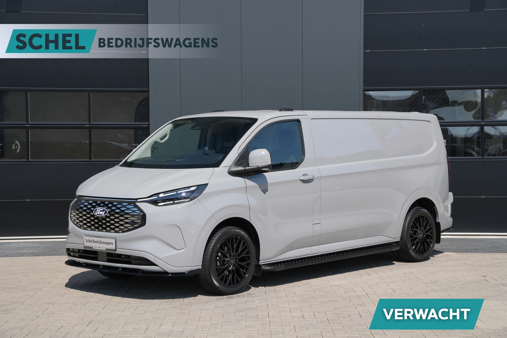 Ford E-Transit Custom 2026 - 340 L2H1 Limited - Special Edition - 71kWh 218pk - 370KM WLTP - AGR Bestuurdersstoel - ACC - B&O - Navi - Stoel/Stuurverwarming - 360 Camera - Blindspot - Rijklaar image 1