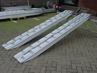 Ultra-Lite N/A 2022 - Aluminium oprijplaten op maat 500 kg / 50 ton изображение 3