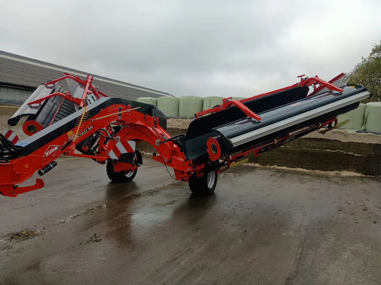 Kuhn 2020 - MERGE MAXX 950 Bandenhark afbeelding 15