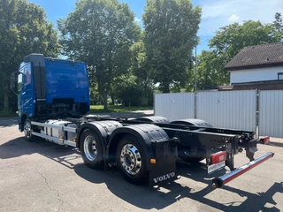 Volvo FH 2018 - 500 6x2 Chassis ADR, Hydraulik, Retarder, Lenkachse, Alcoa image 3 thumbnail