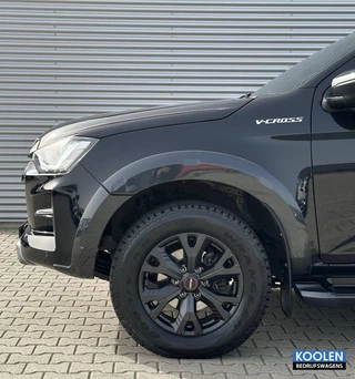 Isuzu D-Max 2024 - 1.9 D-MAX V-Cross immagine 5