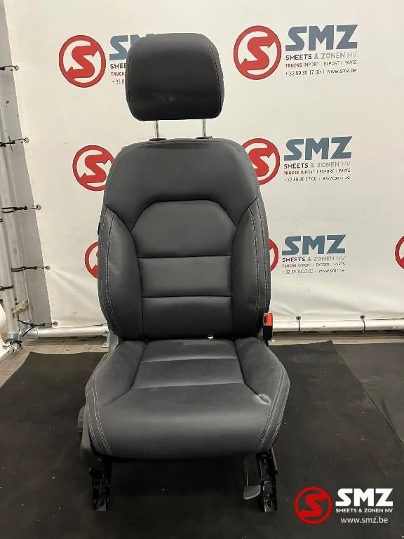 Mercedes-Benz - Occ set interieur met zetels W246 Mercedes obrázek 14