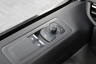 Ford Transit Custom 2025 - 320L 2.5 PHEV 233PK L2H1 Limited 8 Persoons PHEV Automaat afbeelding 24