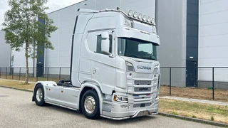 Scania S 2022 - 590S V8 NGS alcoa | Highline 4x2 | Full air | Park cool | G33 Retarder | 2x tank | Leather | Navi afbeelding 3 miniatuur