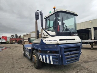 Terberg RT283 /TERMINAL TRACTOR 4X4/ TURNING CHAIR. /AUTOMATIC GEAR /19208 HOURS 2017 afbeelding 2 miniatuur