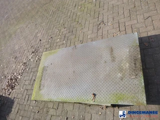 Steel loading ramp imagem 2 miniatura