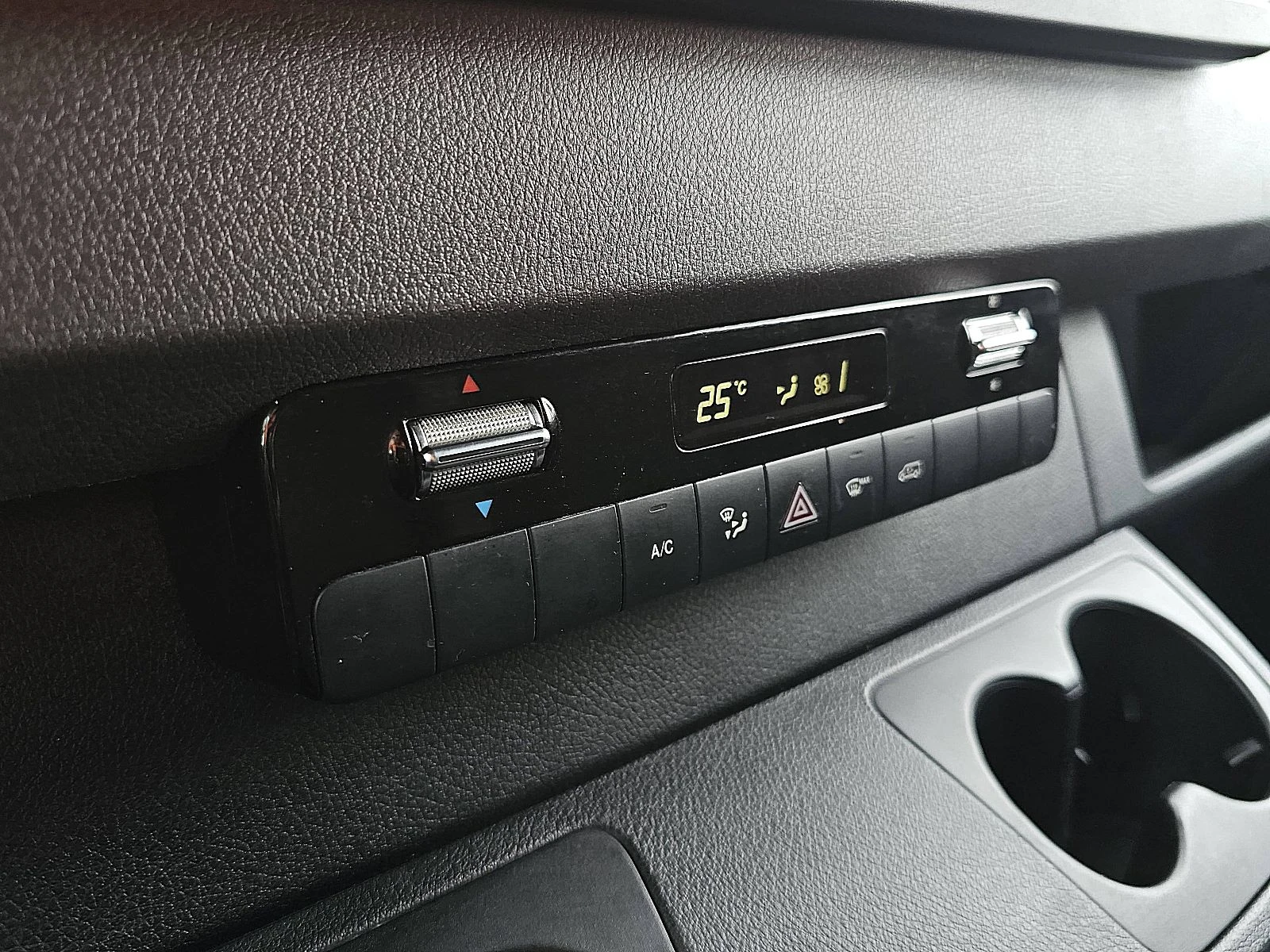 Mercedes-Benz Sprinter 2021 - 316 image 10