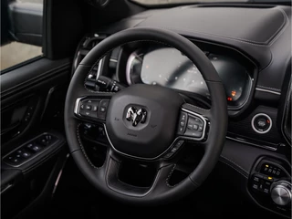 Dodge Ram 1500 2024 - 5.7 V8 4x4 Crew Cab Limited Night imagem 7