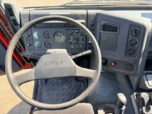 DAF 65.210 1994 - ATI CREWCAB KRONENBURG FIRE TRUCK (ONLY 26.750 KM!!! / EURO 2 / FULL STEEL SUSPENSION / MANUAL GEARBOX / ETC.) afbeelding 13