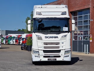 Scania R 2017 - R580 V8 NGS Highline 6x2 BDF - Retarder - Full air - 4.75 WB - Leather - Navi zdjecie 2