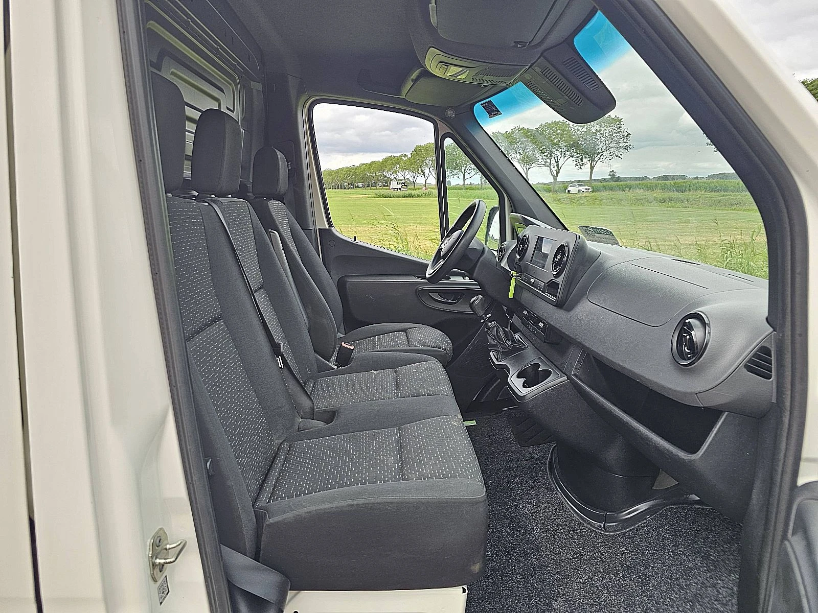 Mercedes-Benz Sprinter 2022 - 211 Bild 7