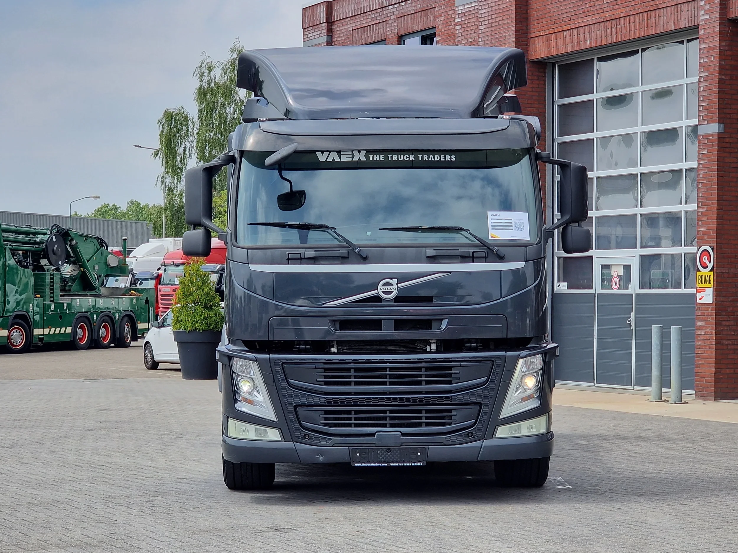 Volvo FM 420 2016 - 4x2 - Full air - WB 430 - Euro 5 - Skiploader afbeelding 2