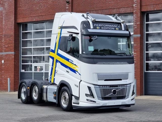 Volvo FH 2025 - 16.780 Aero XL 6x2/4 - New - Full spec - Retarder - I parkcool - Performance - Leather te koop