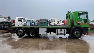 Iveco EuroTrakker 2003 - 260 E 43 image 3