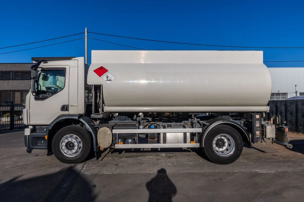 Volvo 2014 - FE 260 +ALU CACIDEP 13.500L+4COMP afbeelding 2