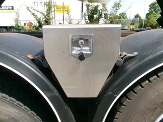 Volvo FM 400 2008 - 8X2 FULL STEEL image 20