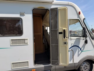 Hymer B 534  motor Airco 2000 - 2.8 met motor airco image 7