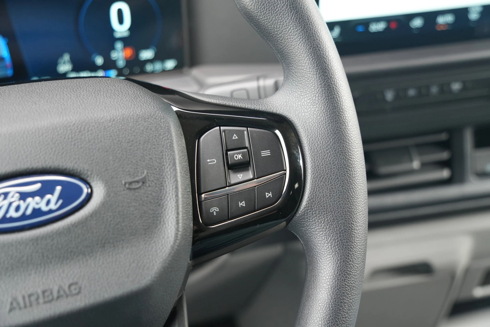 Ford Transit Custom 2026 - 340 2.5 PHEV L2H1 Kombi Trend 9 zits - Carplay - Camera - Navigatie - Airco achterin - Cuise - Rijklaar afbeelding 24