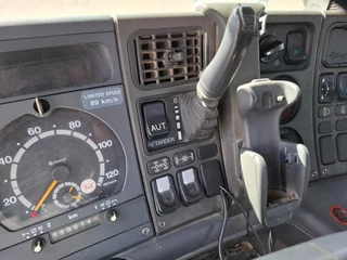 Scania T 2001 - T144-460 / 6X4 / RETARDER / 2XBIG AXLE / HYDRAULICS / FULL STEEL / DRUM BRAKES / ONLY:450014 KM / EURO-2 / 2001 zdjecie 19