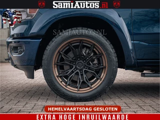 Dodge Ram Pick-Up 2024 - SPORT | 5.7 V8 4x4 HEMI | PANORAMA DAK | GROOTSCHERM 12 INCH | LPG | Patriot Blue imagem 25