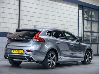 Volvo V40 2018 - 2.0 T4 Business Sport afbeelding 3 miniatuur