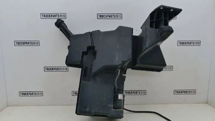 Mercedes-Benz - Wiper System Ruitensproeier tank MB obrázek 1