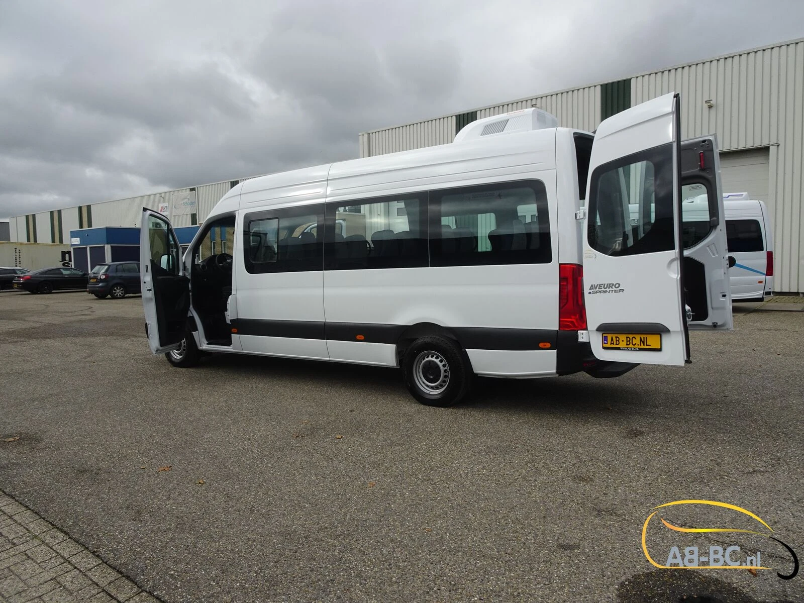 Mercedes-Benz eSprinter - 17 Seats Electric Range: 465 km Bild 31
